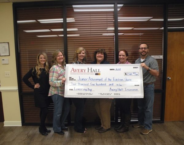 avery hall donates beaver run elementary school avery hall donates beaver run elementary school
